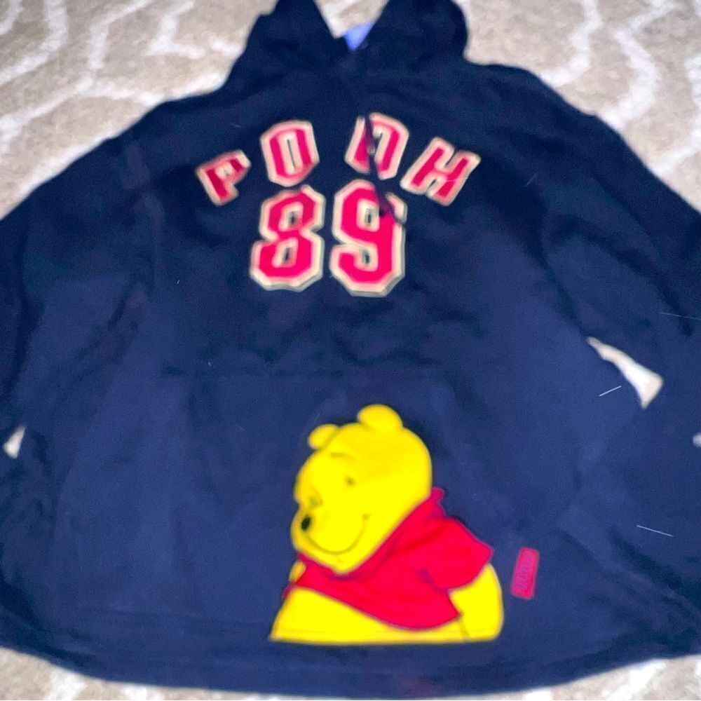 Pooh sweatshirt hooded size S